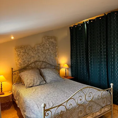 Le Coeur Du Village Guest house
